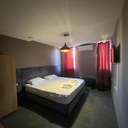 Fama Aparthotel Skopje Eksteriør billede