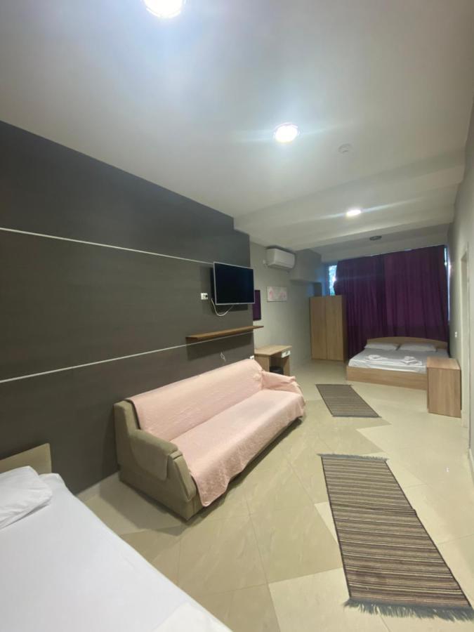 Fama Aparthotel Skopje Eksteriør billede